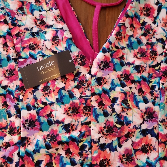 Nicole Miller Dress - Runs Large - NWT - Picture 3 of 9